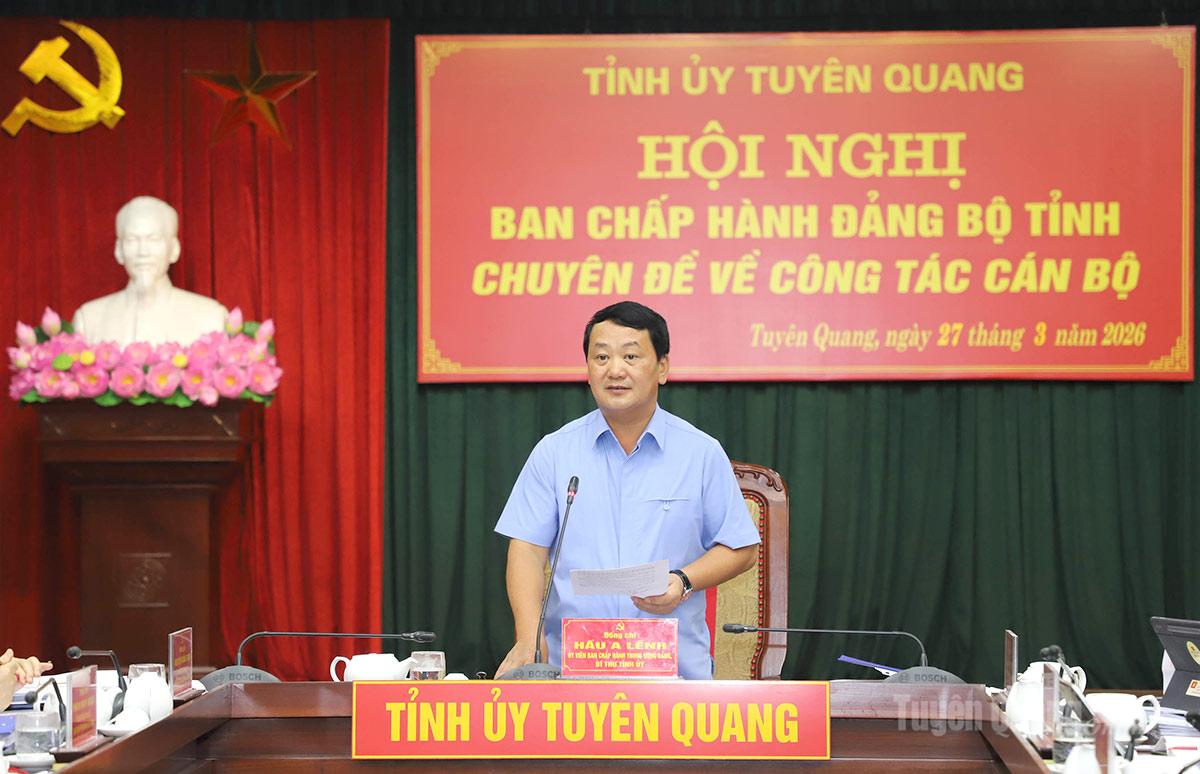 Bí thư Tỉnh ủy Hầu A Lềnh chủ trì Hội nghị Ban chấp hành Đảng bộ tỉnh.